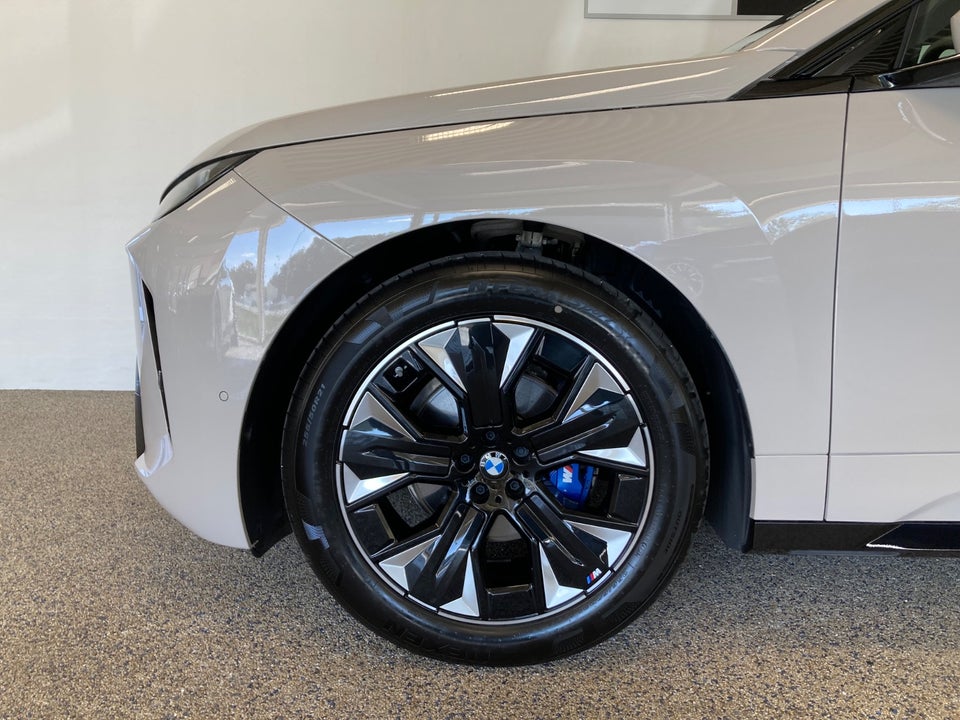 BMW iX xDrive45 M-Sport 5d