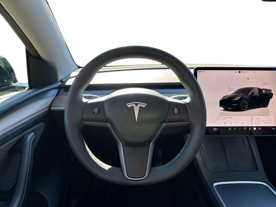 Tesla Model Y Long Range AWD 5d