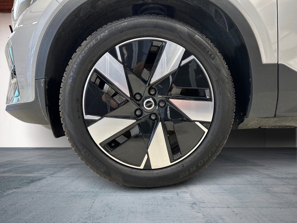 Volvo XC40 ReCharge Extended Range Plus 5d