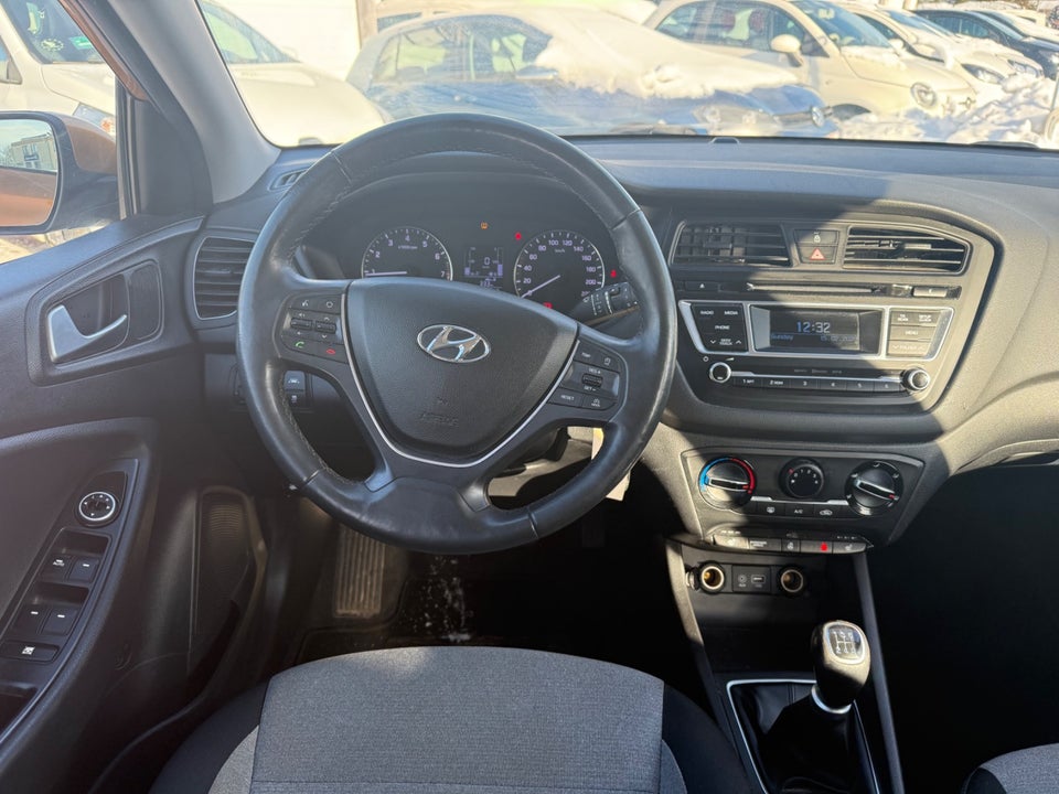 Hyundai i20 1,25 Trend 5d