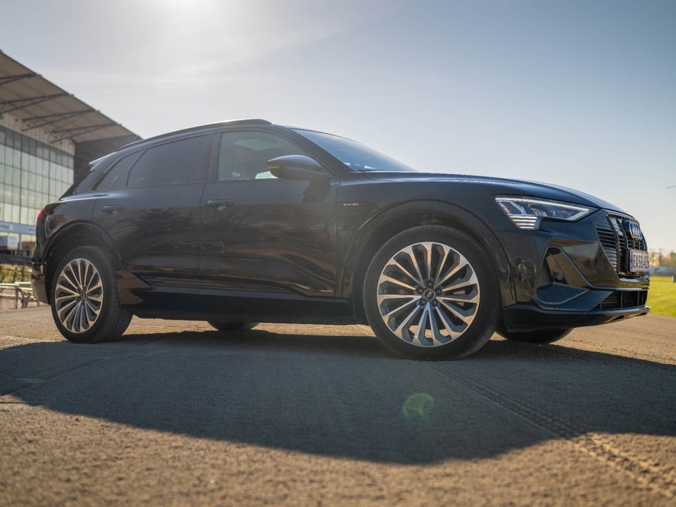Audi e-tron 55 S-line quattro 5d