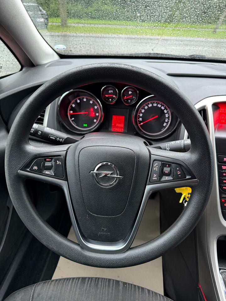 Opel Astra 1,4 100 Enjoy 5d