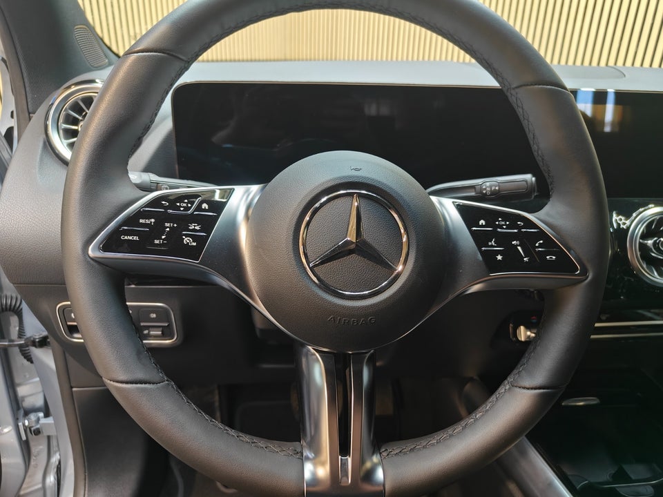 Mercedes EQA250 Progressive Advance 5d