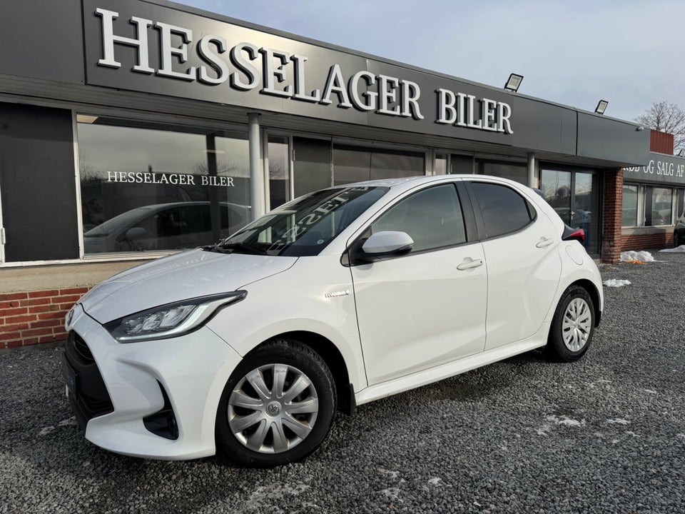 Toyota Yaris 1,5 Hybrid H3 Vision e-CVT 5d