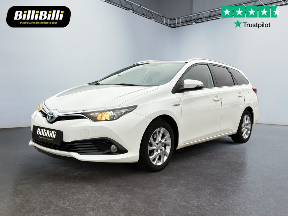 Toyota Auris 1,8 Hybrid H2 Comfort Touring Sports CVT 5d