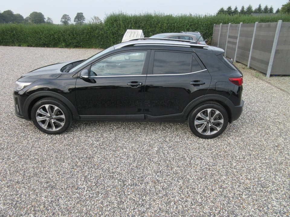 Kia Stonic 1,4 Premium 5d