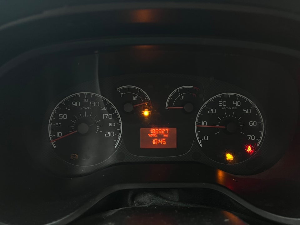 Fiat Doblò Cargo 1,3 MJT Basic L1 4d