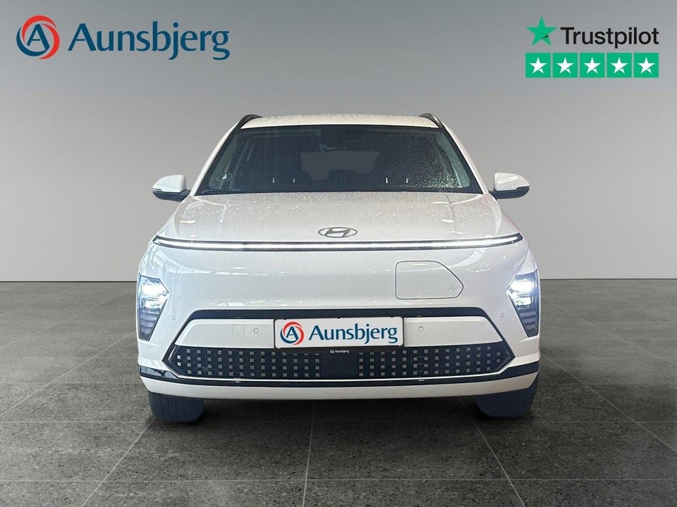 Hyundai Kona 48 EV Advanced Van 5d