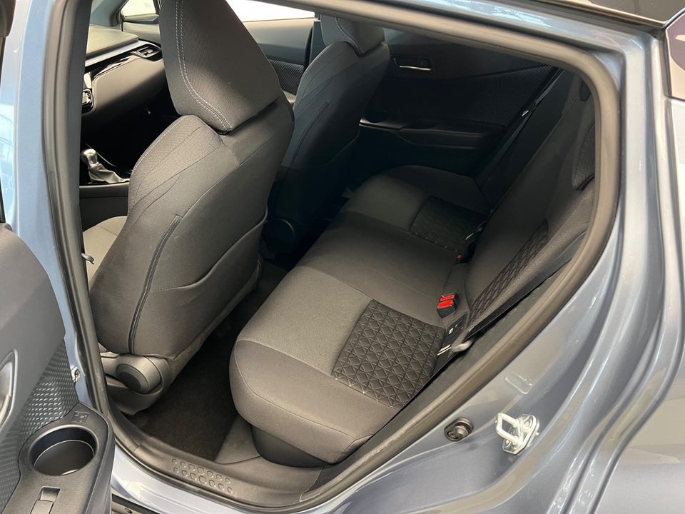 Toyota C-HR 1,8 Hybrid C-LUB Premium CVT 5d