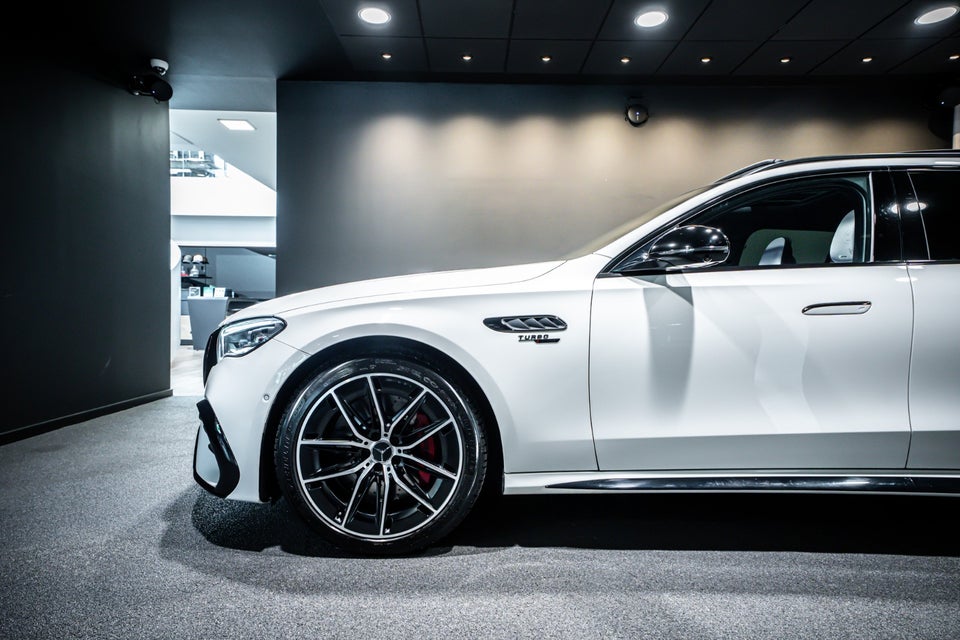 Mercedes E53 3,0 AMG Hybrid stc. aut. 4Matic+ 5d