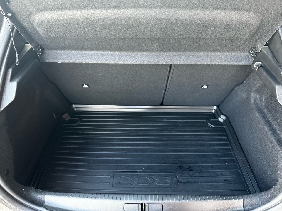 Peugeot 208 1,2 PureTech 75 Style 5d