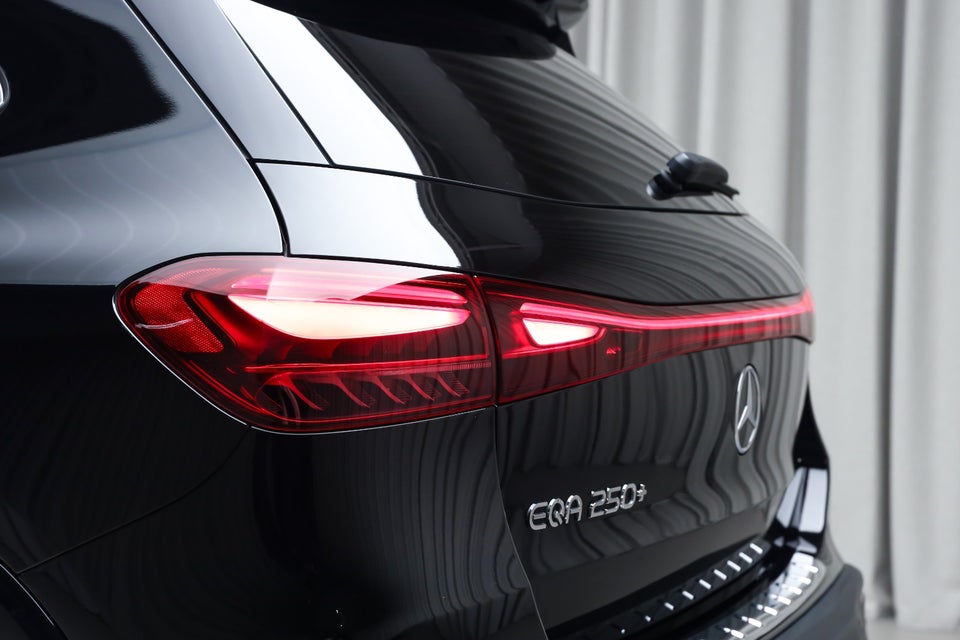 Mercedes EQA250+ AMG Advance 5d