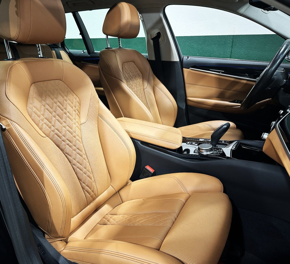 BMW 530e 2,0 Touring Sport Line aut. 5d