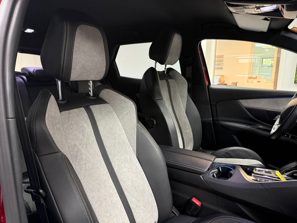 Peugeot 3008 1,6 Hybrid4 GT Pack EAT8 5d