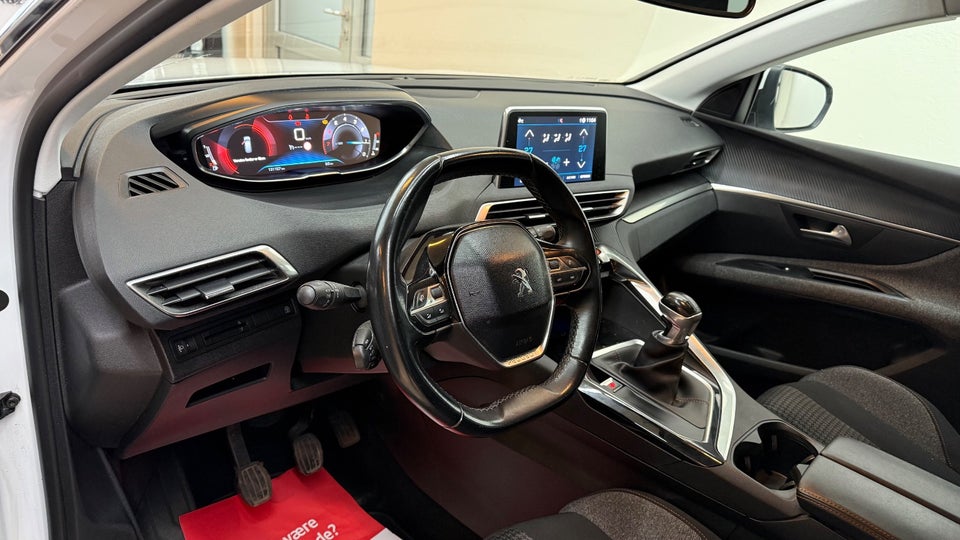 Peugeot 5008 1,2 e-THP 130 Allure 7prs 5d