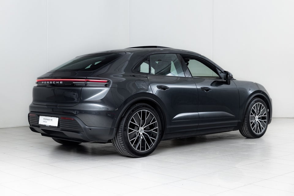 Porsche Macan 4 5d