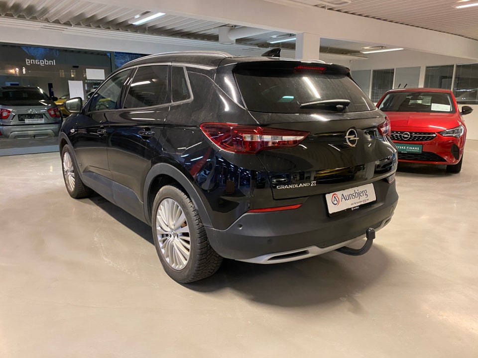 Opel Grandland X 1,6 Hybrid Ultimate aut. 5d