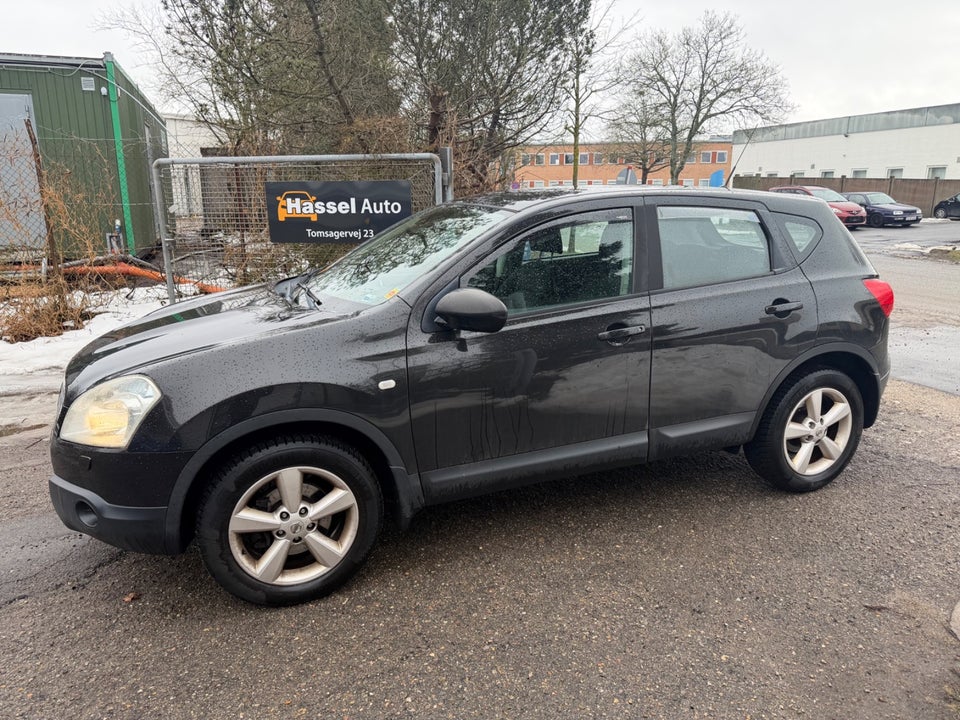 Nissan Qashqai 1,6 Tekna 5d