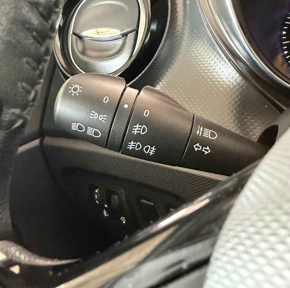 Renault Captur 0,9 TCe 90 Expression 5d