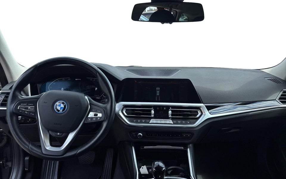 BMW 330e 2,0 Touring Sport Line aut. 5d