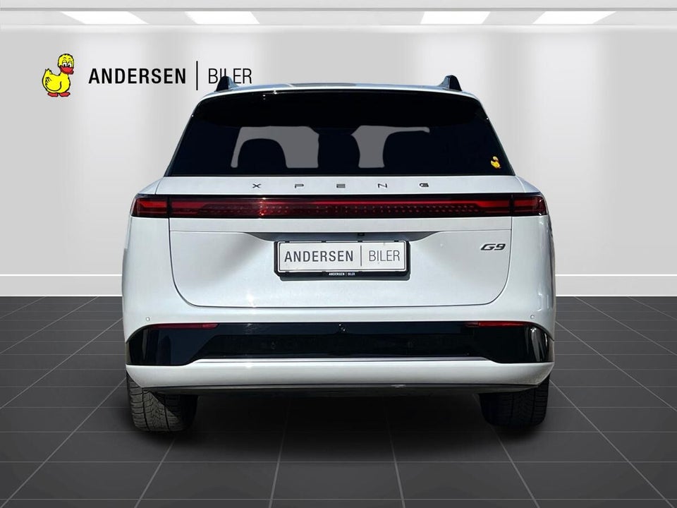 Xpeng G9 Standard Range 5d