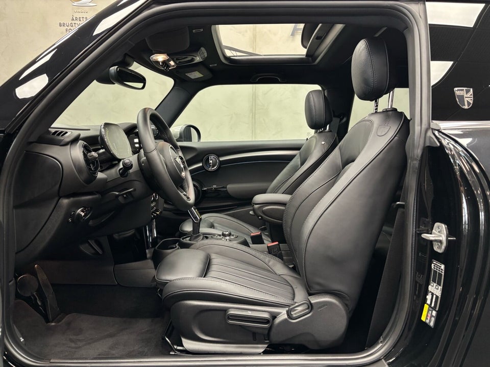 MINI Cooper SE Maximise 3d