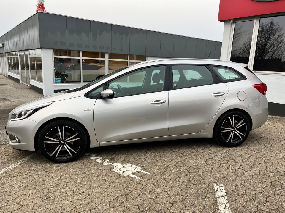 Kia Ceed 1,6 CRDi 128 Limited SW 5d