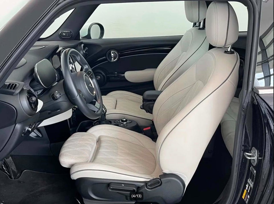 MINI Cooper SE Maximise 3d