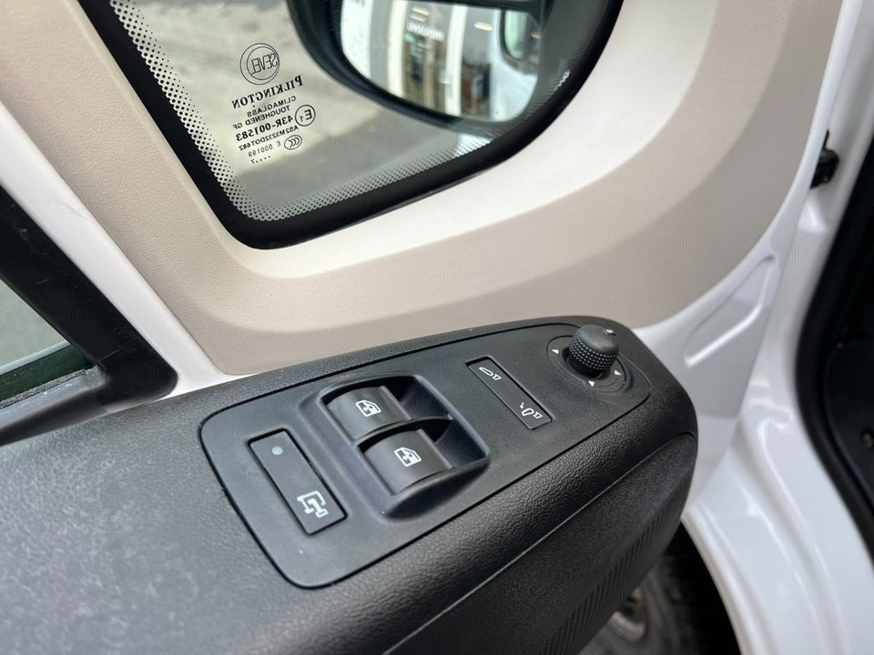 Peugeot Boxer 333 2,0 BlueHDi 130 L3H2