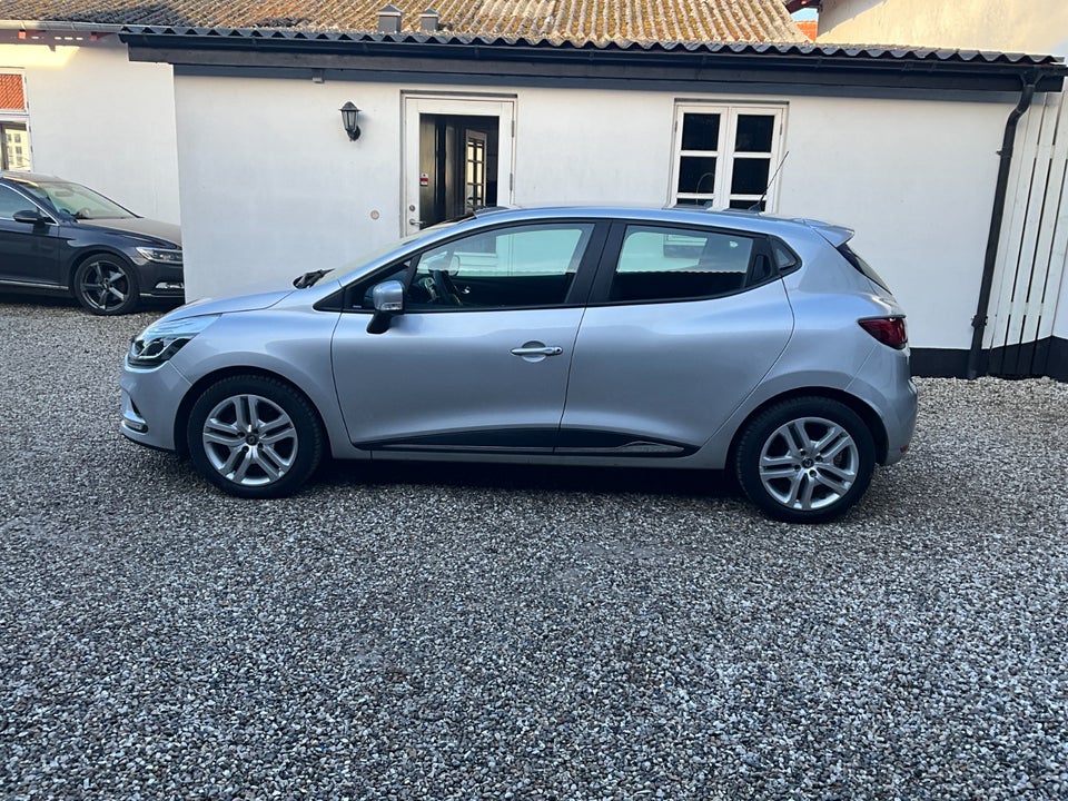 Renault Clio IV 0,9 TCe 90 Zen 5d