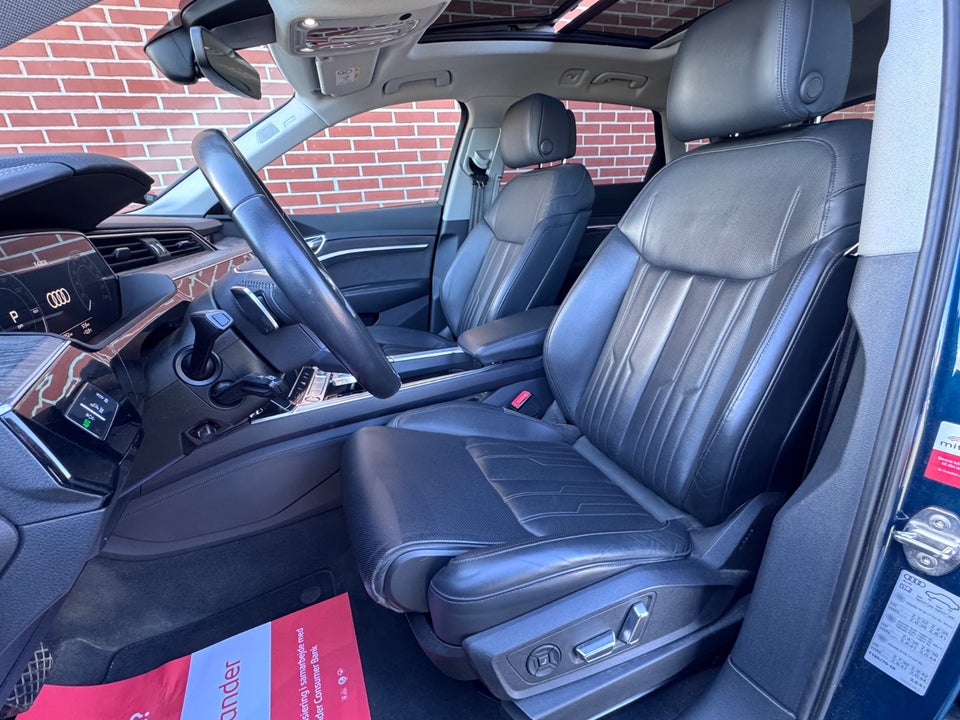 Audi e-tron 55 quattro 5d
