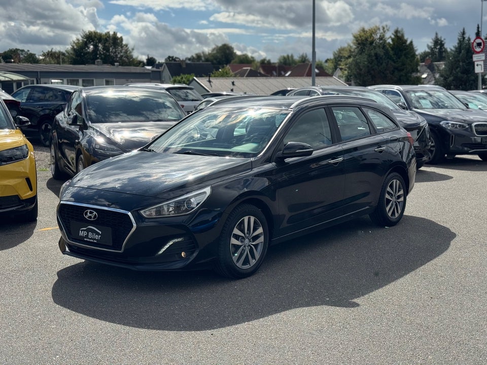 Hyundai i30 1,4 T-GDi Premium stc. DCT 5d