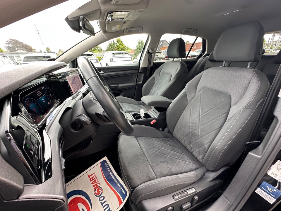 VW Golf VIII 1,5 eTSi 150 Style DSG 5d