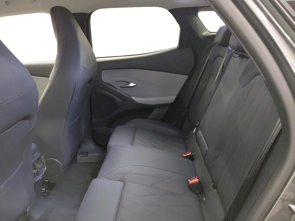 Ford Explorer 79 Premium Extended Range AWD 5d