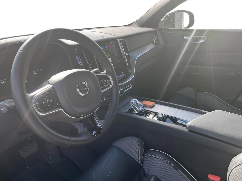 Volvo XC60 2,0 T6 ReCharge Black Edition aut. AWD 5d