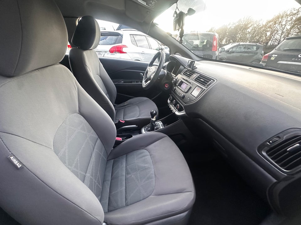 Kia Rio 1,2 CVVT Active 5d