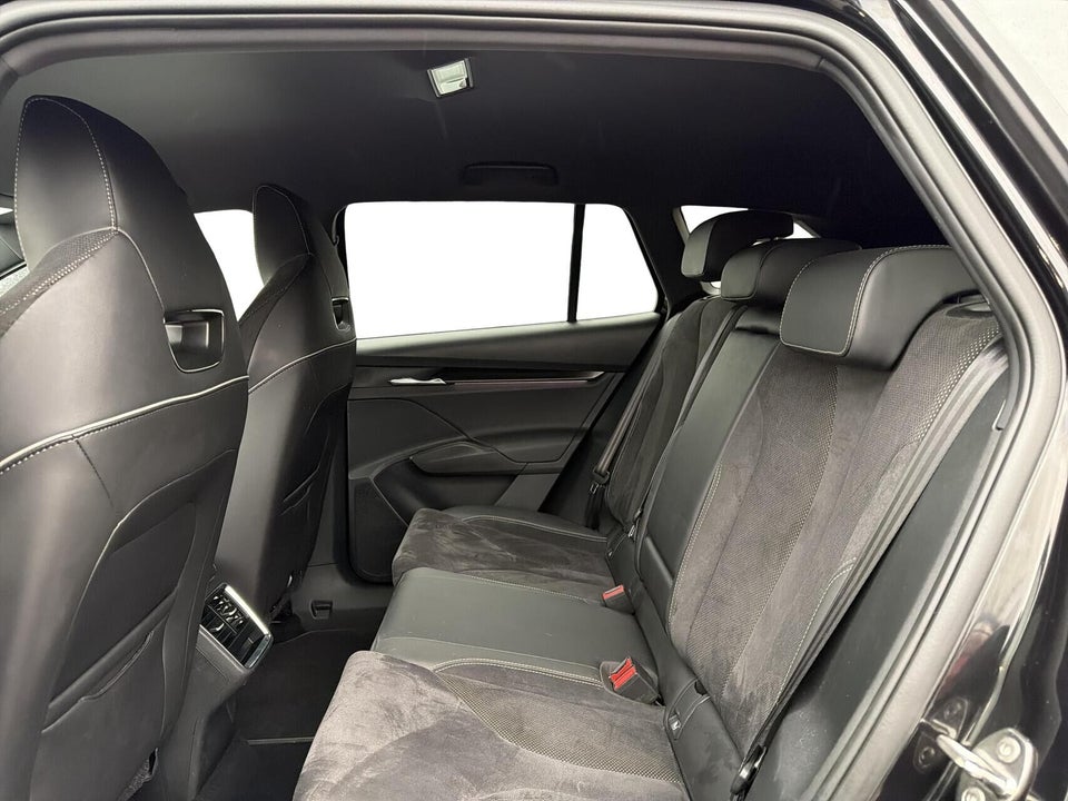 Skoda Enyaq 60 iV Sportline 5d