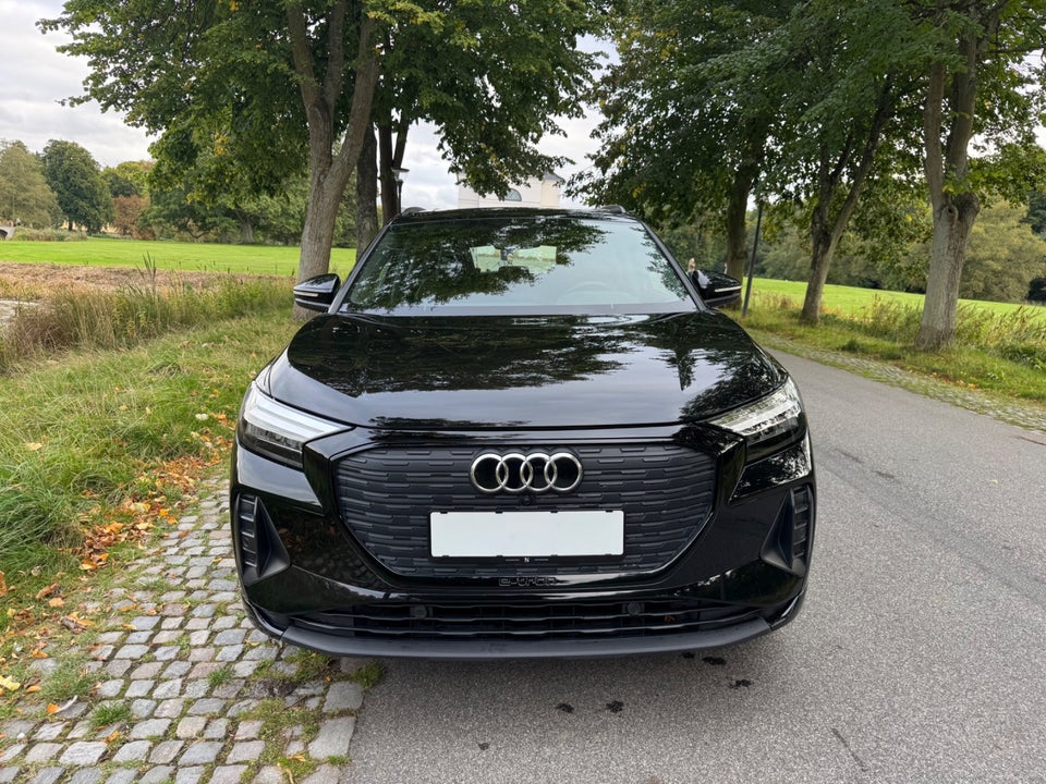 Audi Q4 e-tron 35 Attitude 5d