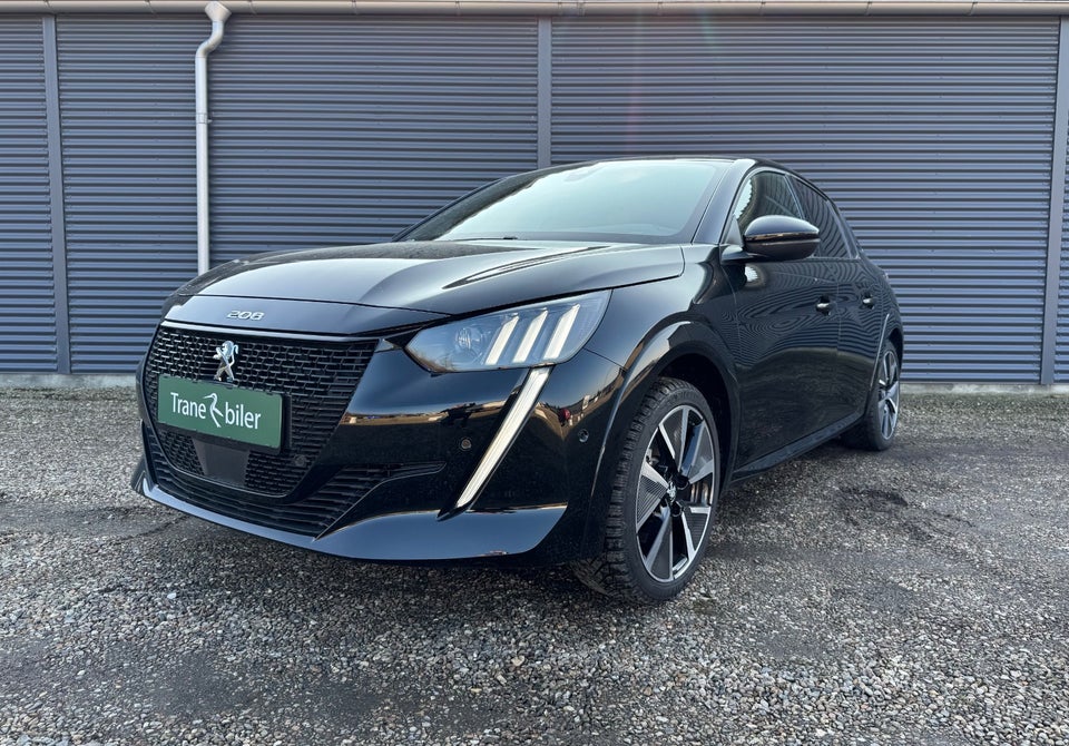 Peugeot e-208 50 GT 5d