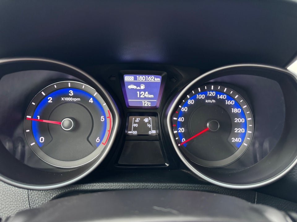 Hyundai i30 1,6 CRDi 110 Active+ CW 5d