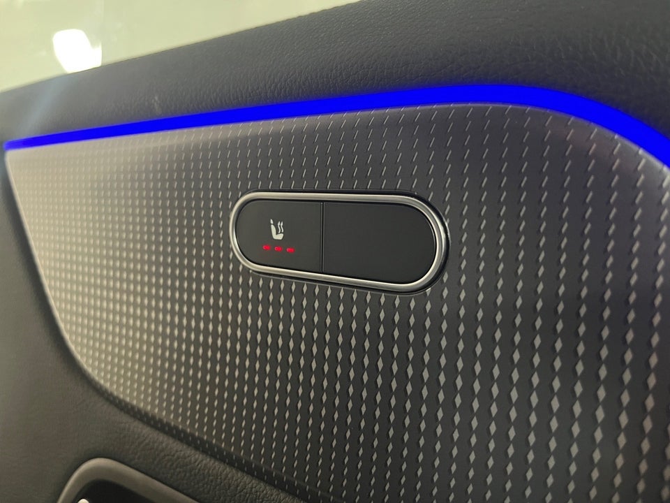 Mercedes EQA300 Progressive 4Matic 5d