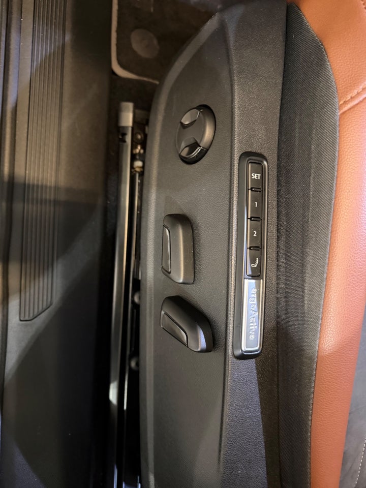 VW ID.4 77 Pro Performance Tech 5d