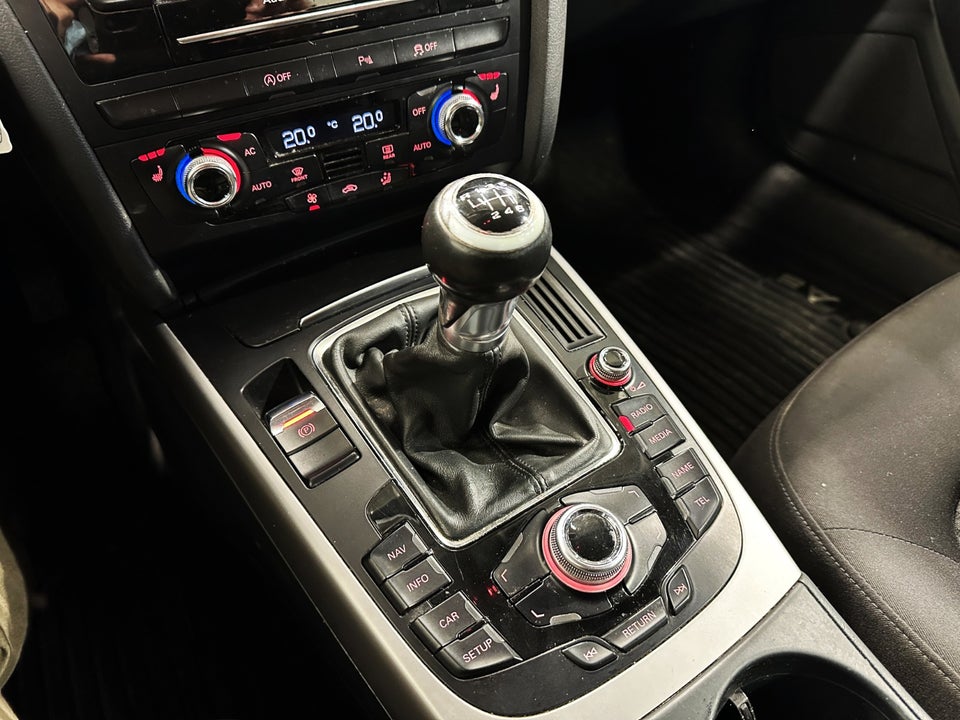 Audi A4 2,0 TDi 136 S-line Avant 5d