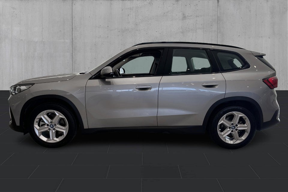 BMW iX1 xDrive30 X-Line 5d