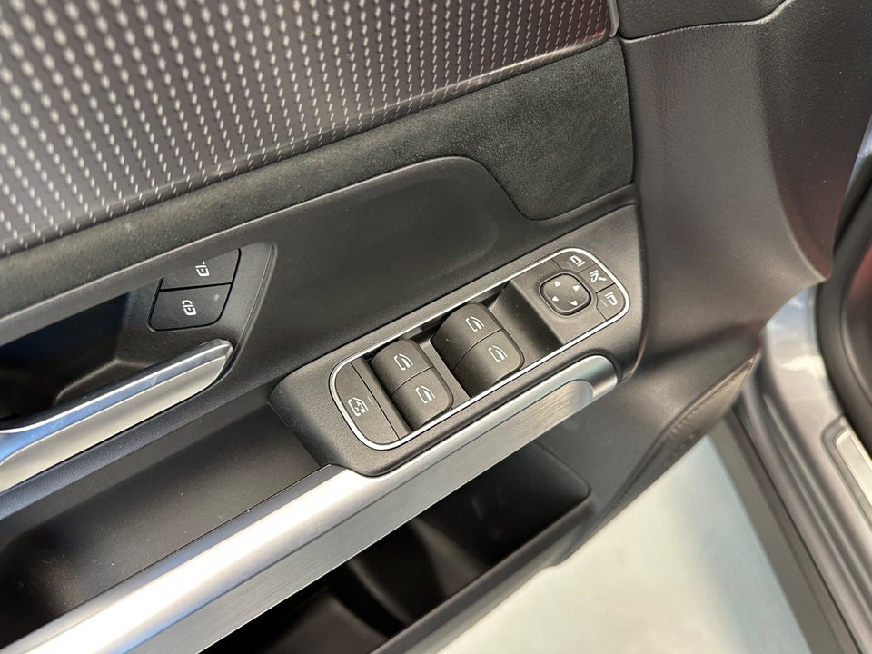 Mercedes EQB350 AMG Line 4Matic 5d