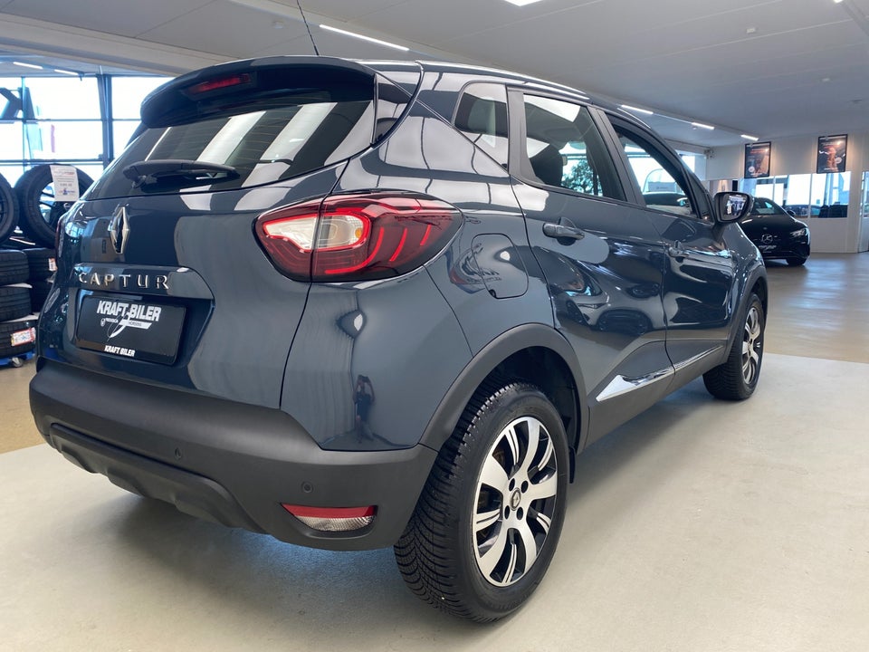 Renault Captur 0,9 TCe 90 Expression 5d
