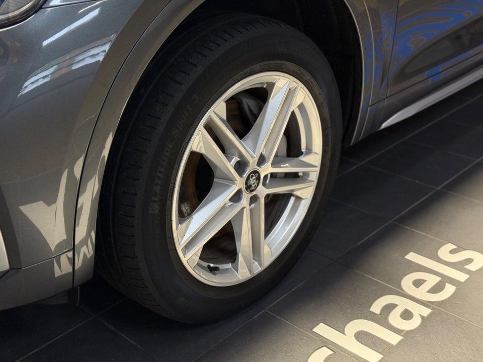 Audi Q5 50 TFSi e S-line quattro S-tr. 5d