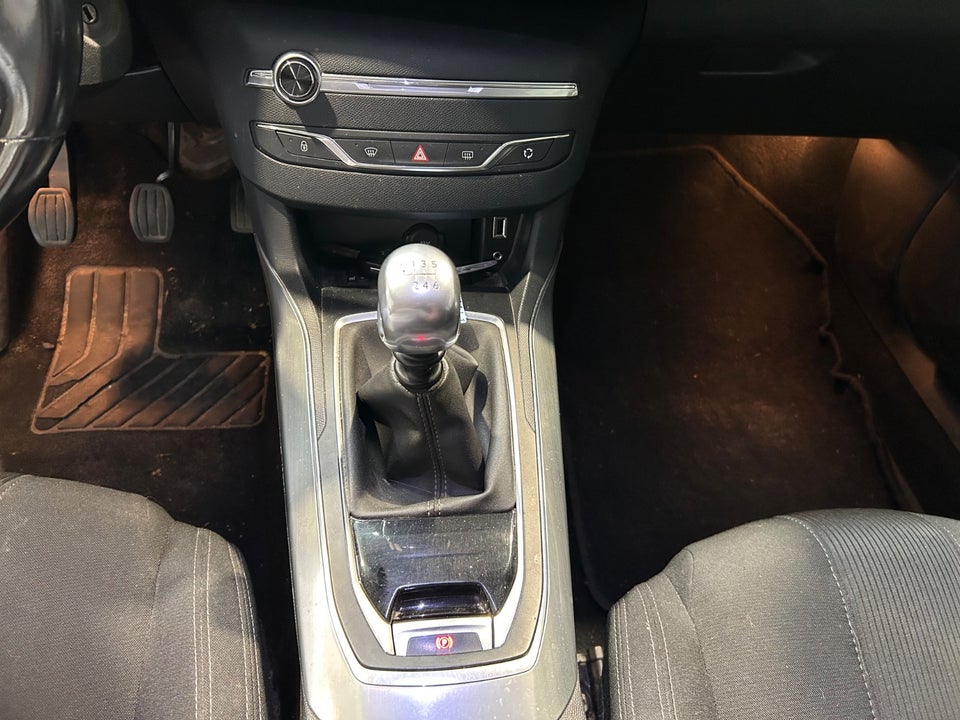 Peugeot 308 1,6 BlueHDi 120 Allure SW 5d