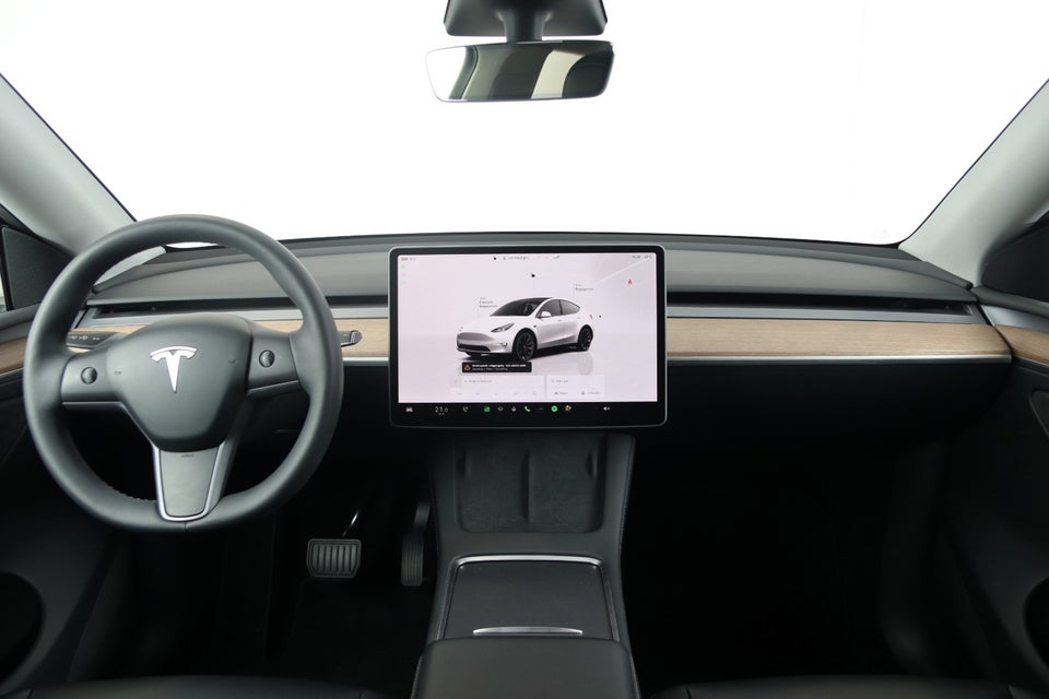 Tesla Model Y Long Range AWD 5d
