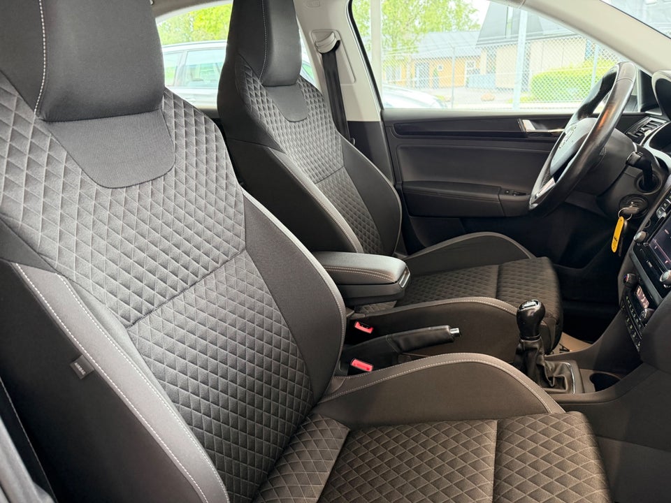 Skoda Rapid 1,0 TSi 110 Ambition 5d